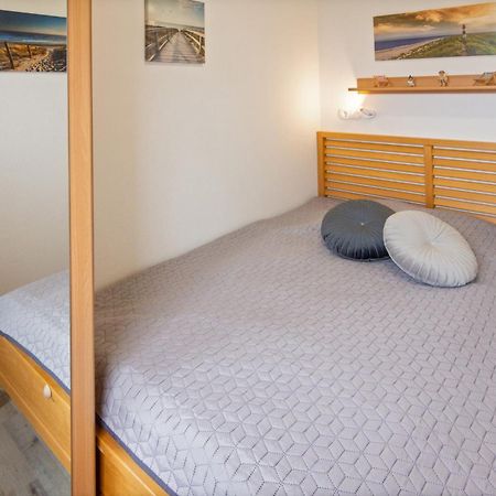 Friesenstuebchen Daire Dornumersiel Dış mekan fotoğraf